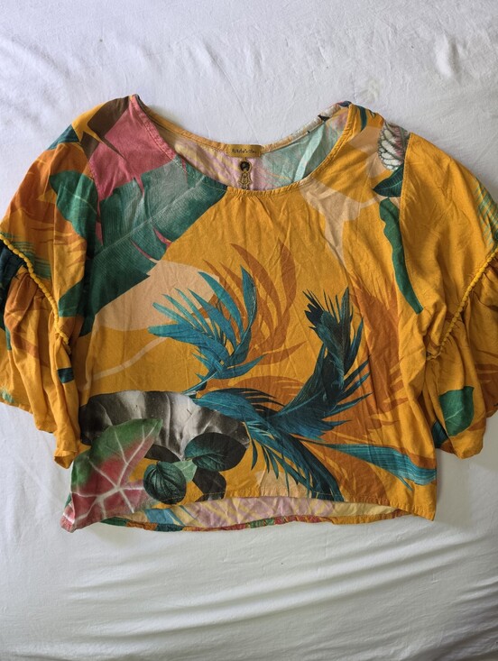 Nathalia Otero Tops - By Nathalia Otero Colombia Tropical Print Pom Pom Flutter Sleeve Crop Boho Sz M